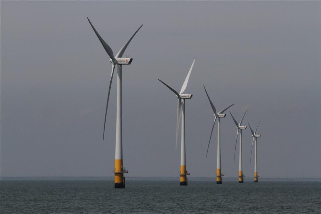 Windfarm off the English coast © OSC 2017